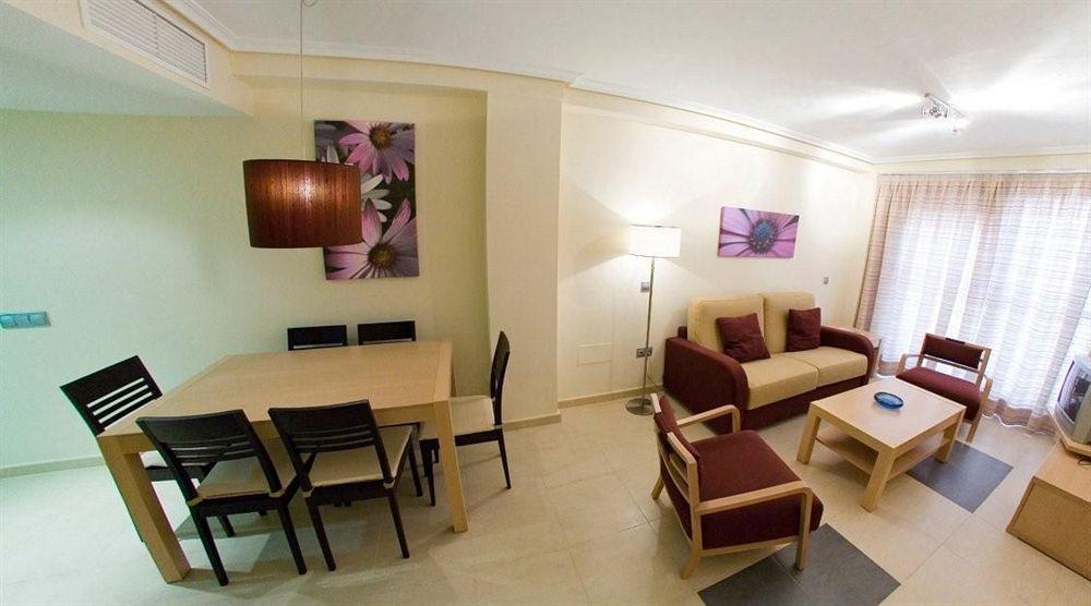 Apartahotel Marina Rey 베라 외부 사진